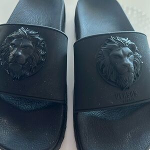 Versace Versus new black slides